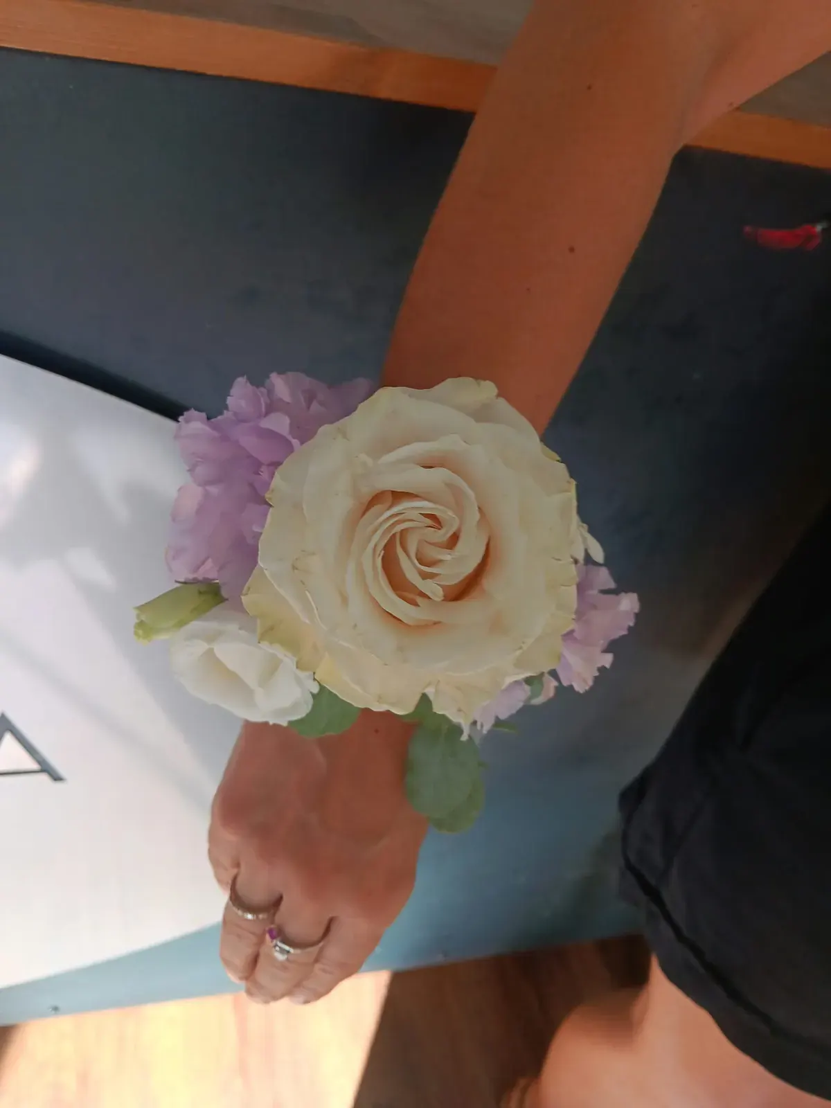 Piccolo bouquet bianco e rosa