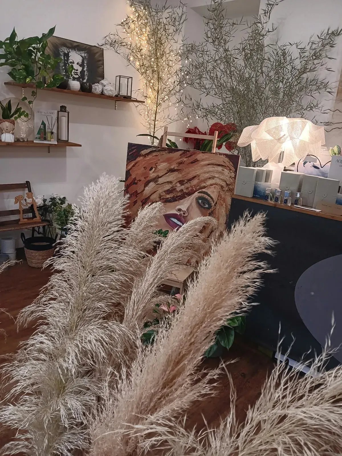 Dettaglio di erbe ornamentali nella bottega